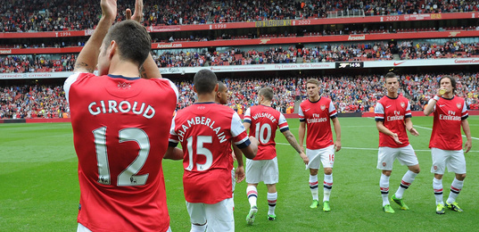 王哲林17分 CBA俱乐部杯上海男篮111-72战胜四川 杜智博23分