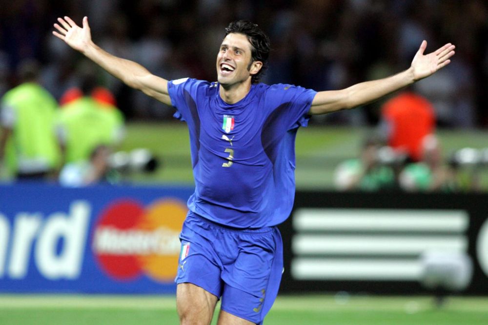 迪马济奥：加蒂被确诊为右膝半月板撕裂，至少缺阵一个月（迪马济奥：加蒂右膝半月板撕裂，预计至少缺席一个月）