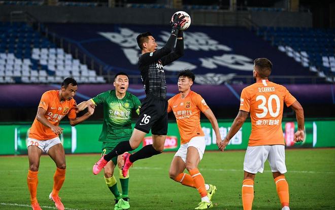 ESPN：富安健洋将与阿贾克斯签约半年，他已经准备好重返赛场（ESPN：富安健洋将以半年合约加盟阿贾克斯，已做好复出准备）