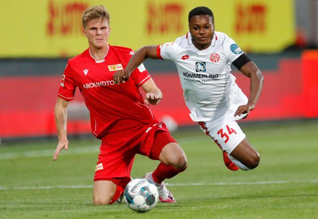 乒乓球混团世界杯决赛后孙颖莎王楚钦王曼昱徐瑛彬答记者问（混团世界杯决赛赛后记者会：孙颖莎、王楚钦、王曼昱、徐瑛彬答问）