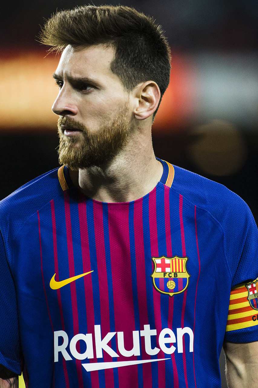 鲁内继续积极康复中（鲁内康复进程稳步推进）