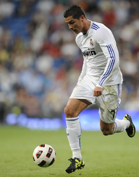 绿帽哥：利物浦冬窗卖萨拉赫&签塞梅尼奥，阿隆索替代斯洛特（绿帽哥称：利物浦冬窗或售萨拉赫并签下塞梅尼奥，阿隆索有望接替斯洛特）