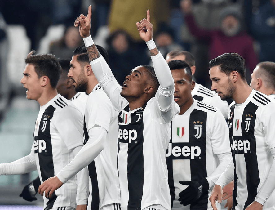 曹法尔：我为西汉姆踢球5年，却只换来了30秒的不续约通知（曹法尔：效力西汉姆五年，最终仅用30秒被通知不续约）