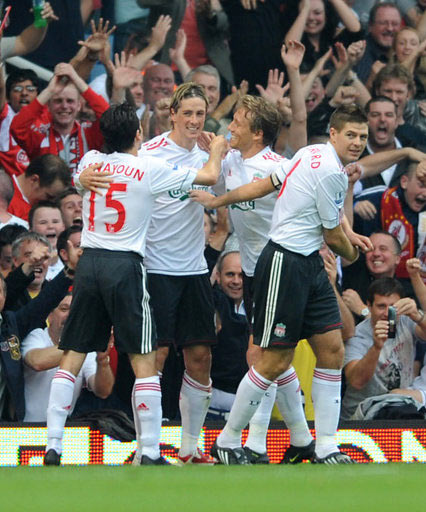 东契奇狂砍43分13助攻9篮板！打破哈登纪录，跃升现役第一（东契奇43分13助攻9篮板引爆全场！改写哈登纪录，升至现役第一人）