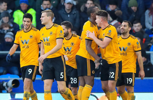 科莫vs萨索洛：尼科-帕斯、阿尔韦托-莫雷诺首发，马蒂奇、贝拉尔迪出战（科莫对阵萨索洛：尼科-帕斯、阿尔韦托-莫雷诺先发，马蒂奇与贝拉尔迪出战）