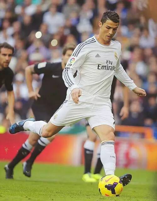 Hero扳平比分，菠萝关羽盯死敌方双c