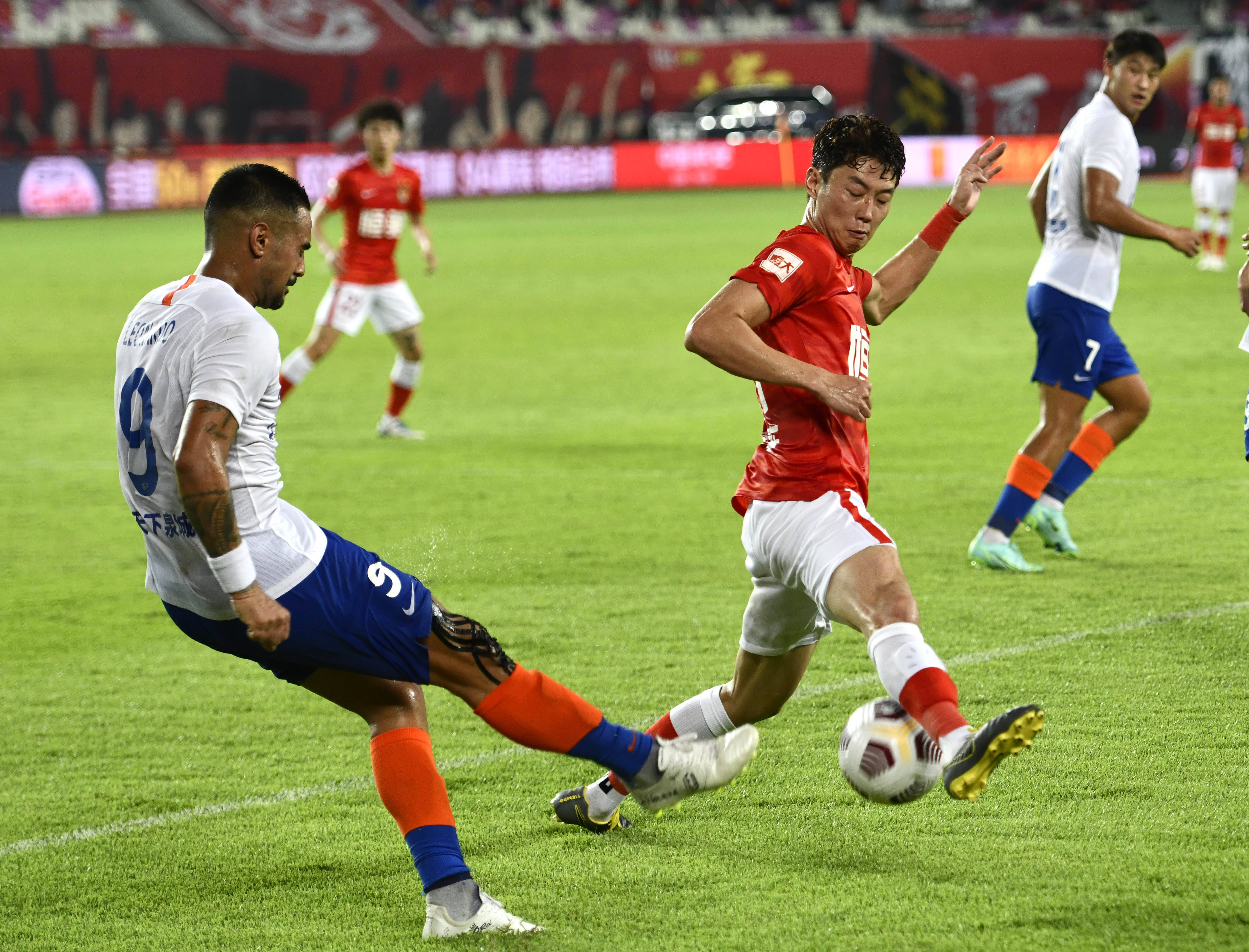 斯潘塞：我们伤病不断但仍取得了12胜12负，没什么好担心的（斯潘塞：虽遭伤病困扰，我们仍12胜12负，不必担忧）