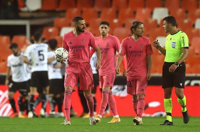 孔蒂：足球世界里胜利才重要，没人记得我曾输过5次决赛（孔蒂：足坛只看胜利，没人会记得我五次决赛失利）